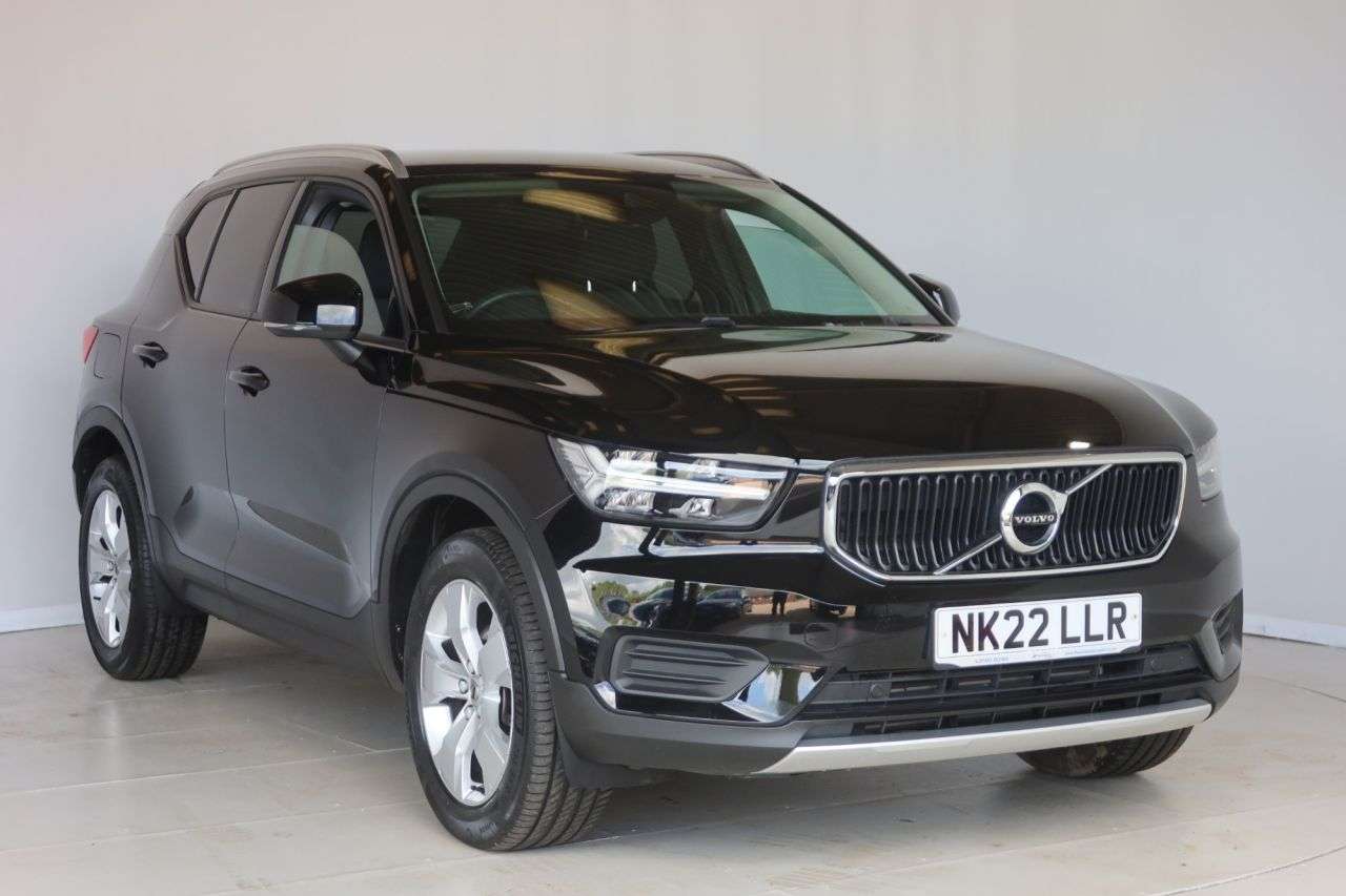 2022 VOLVO XC40 2022 VOLVO XC40