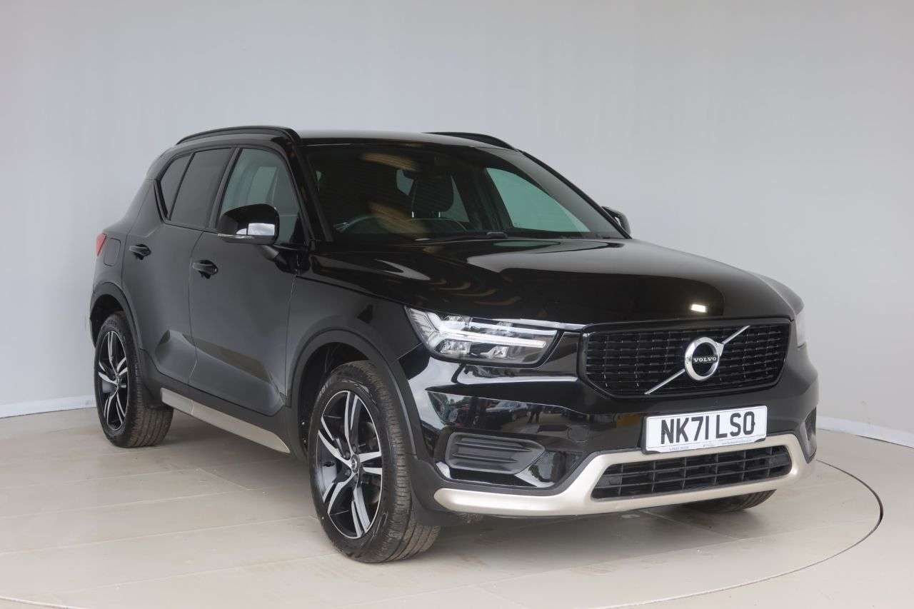 2021 VOLVO XC40 2021 VOLVO XC40