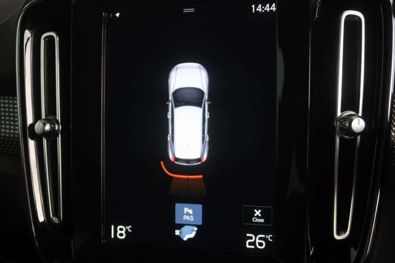 2021 VOLVO XC40 2021 VOLVO XC40
