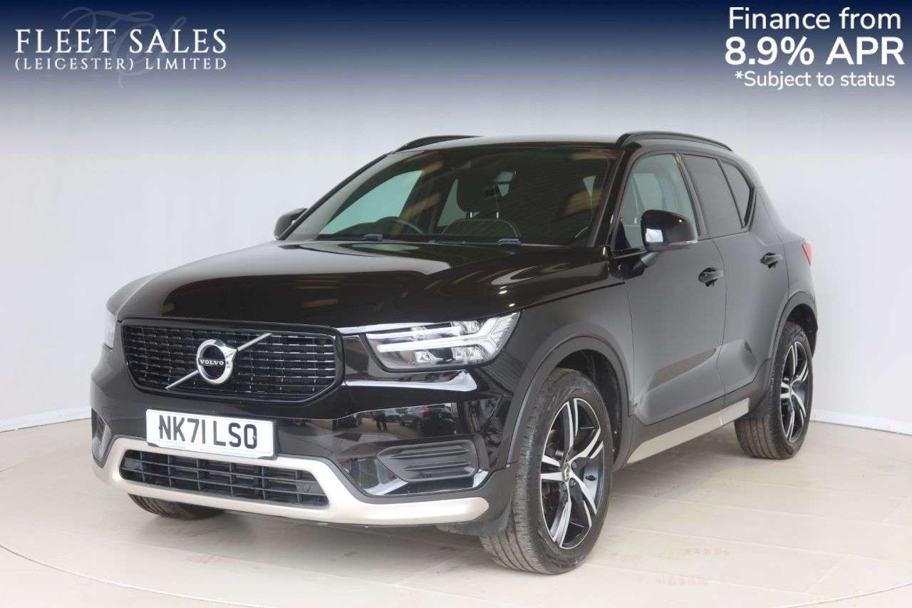 A 2021 VOLVO XC40 1.5 T3 R-Design SUV 5dr Petrol Auto Euro 6 (s/s) (163 ps) OPTICAL REAR SENS A 2021 VOLVO XC40 1.5 T3 R-Design SUV 5dr Petrol Auto Euro 6 (s/s) (163 ps) OPTICAL REAR SENS