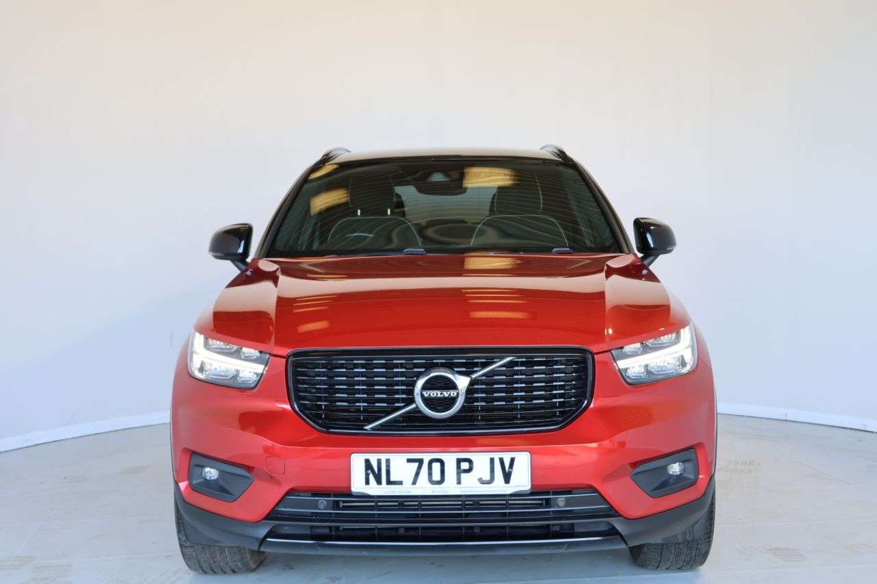 2021 VOLVO XC40 2021 VOLVO XC40