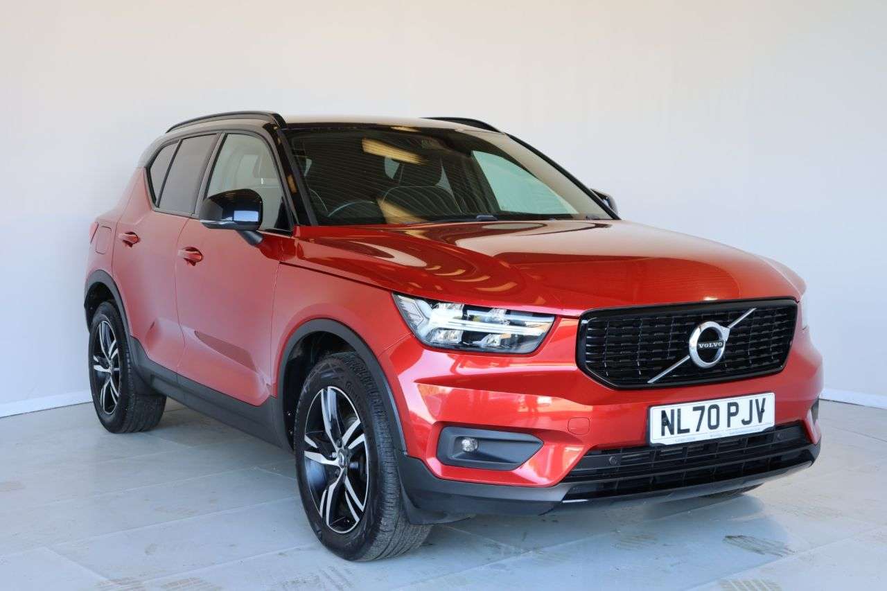 2021 VOLVO XC40 2021 VOLVO XC40