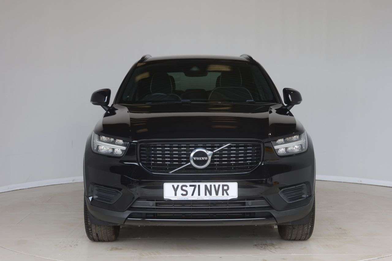 2022 VOLVO XC40 2022 VOLVO XC40