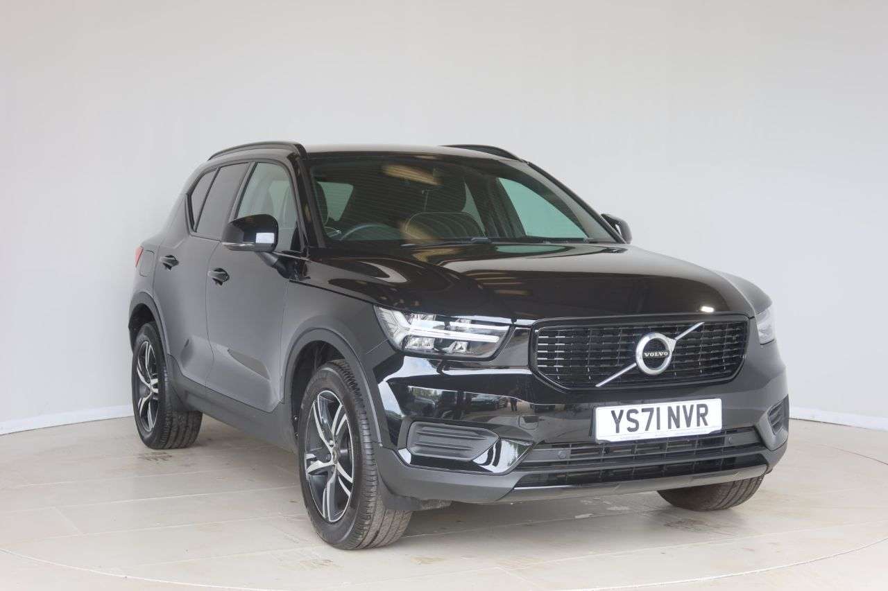 2022 VOLVO XC40 2022 VOLVO XC40