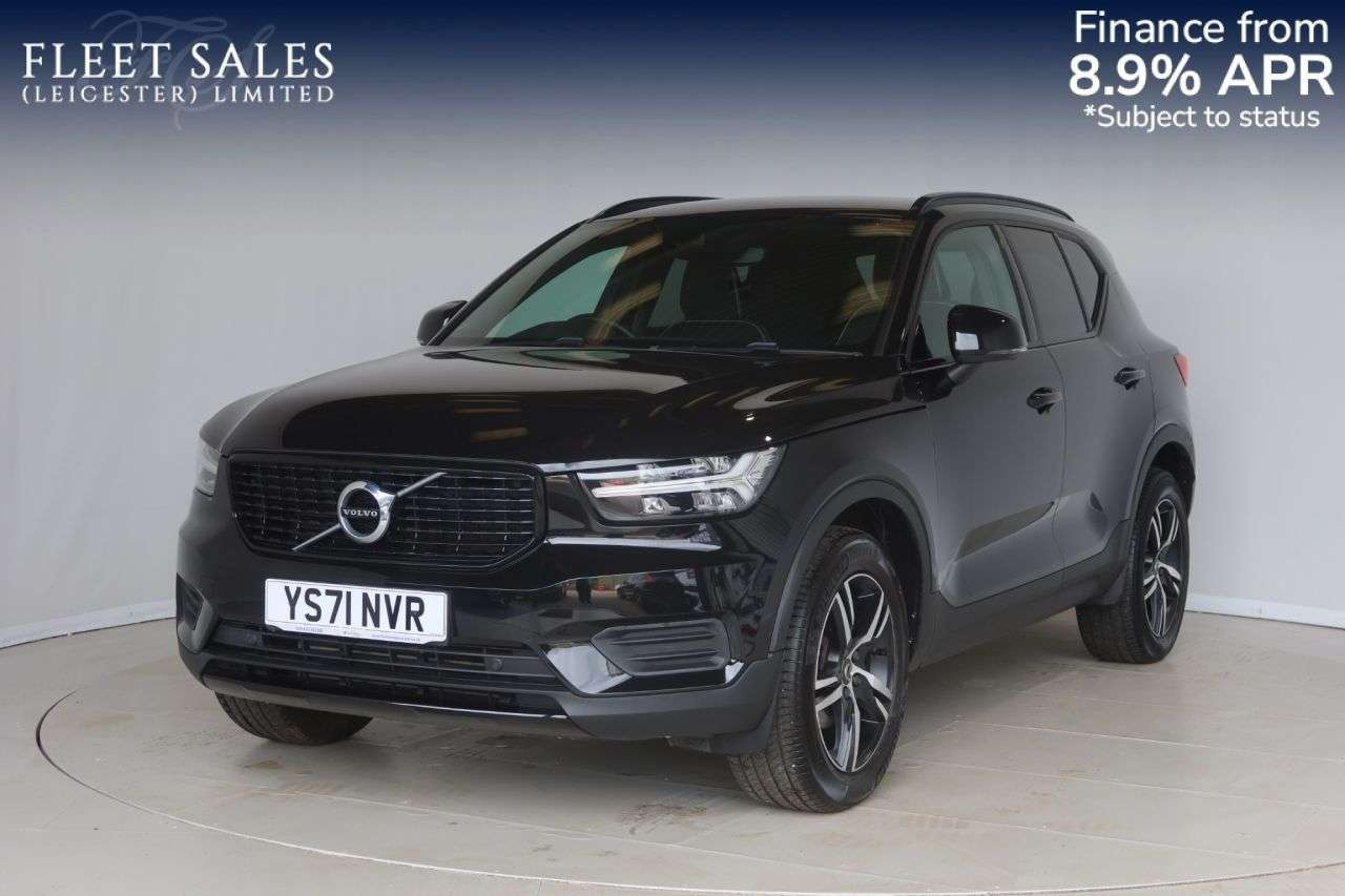 A 2022 VOLVO XC40 1.5 T3 R-Design SUV 5dr Petrol Manual Euro 6 (s/s) (163 ps) OPTICAL REAR SE A 2022 VOLVO XC40 1.5 T3 R-Design SUV 5dr Petrol Manual Euro 6 (s/s) (163 ps) OPTICAL REAR SE