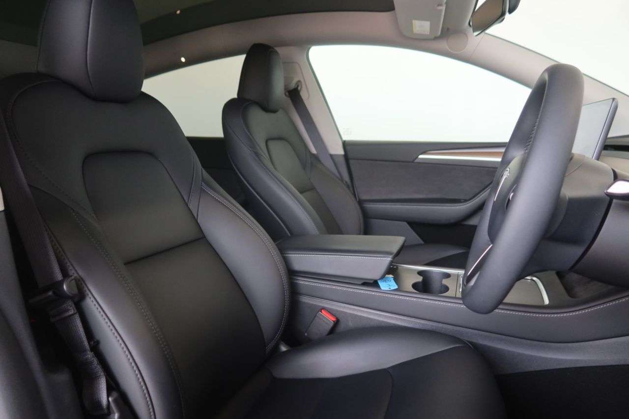 2024 TESLA MODEL Y 2024 TESLA MODEL Y
