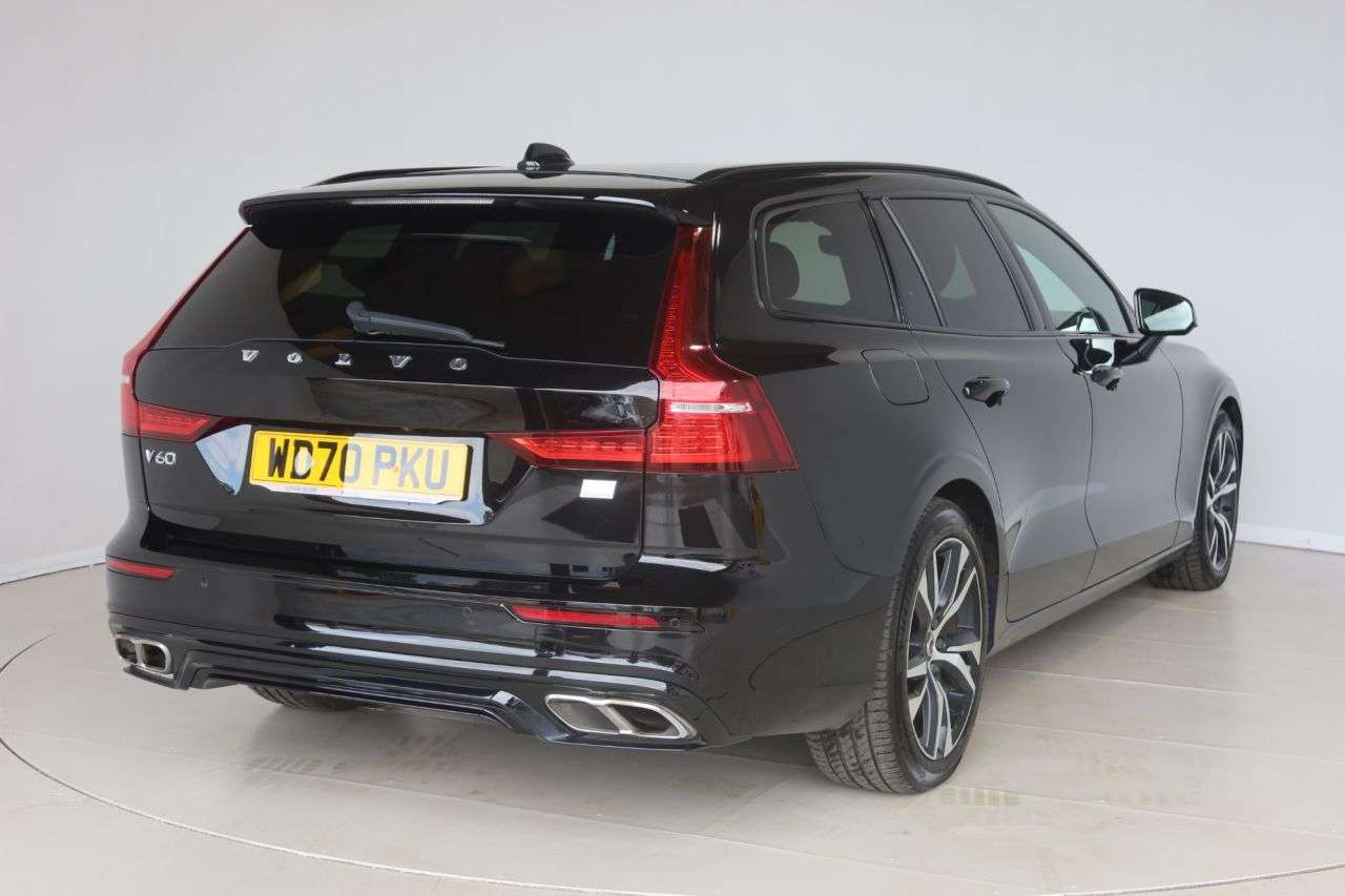 2021 VOLVO V60 2021 VOLVO V60