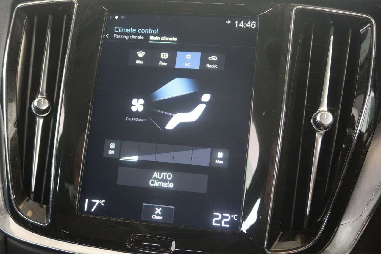 2019 VOLVO V60 2019 VOLVO V60