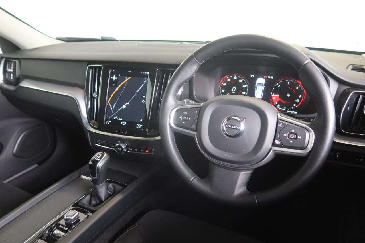 2019 VOLVO V60 2019 VOLVO V60