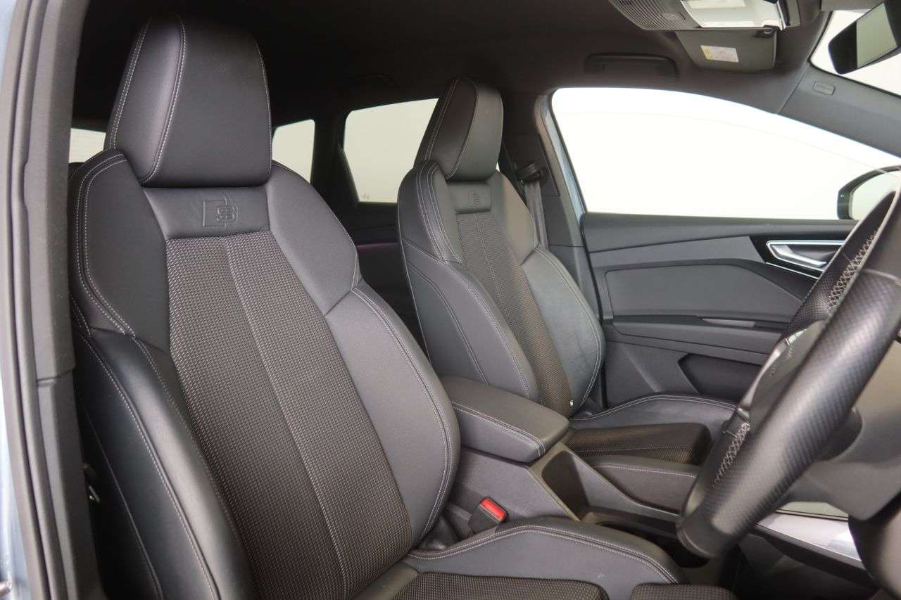 2022 AUDI Q4 E-TRON 2022 AUDI Q4 E-TRON