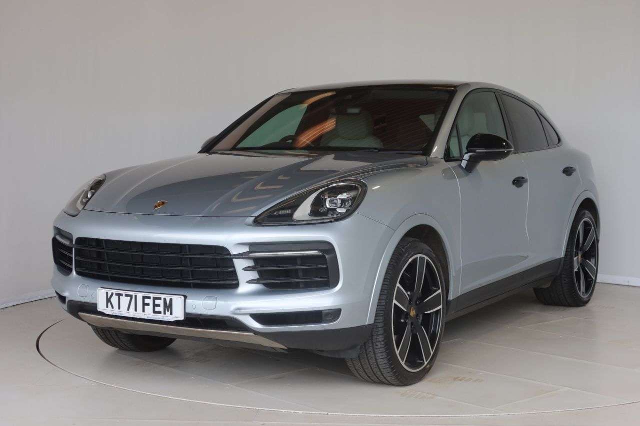 A 2021 PORSCHE CAYENNE 2.9T V6 S Coupe 5dr Petrol TiptronicS 4WD Euro 6 (s/s) (440 ps) FIXED PANOR A 2021 PORSCHE CAYENNE 2.9T V6 S Coupe 5dr Petrol TiptronicS 4WD Euro 6 (s/s) (440 ps) FIXED PANOR