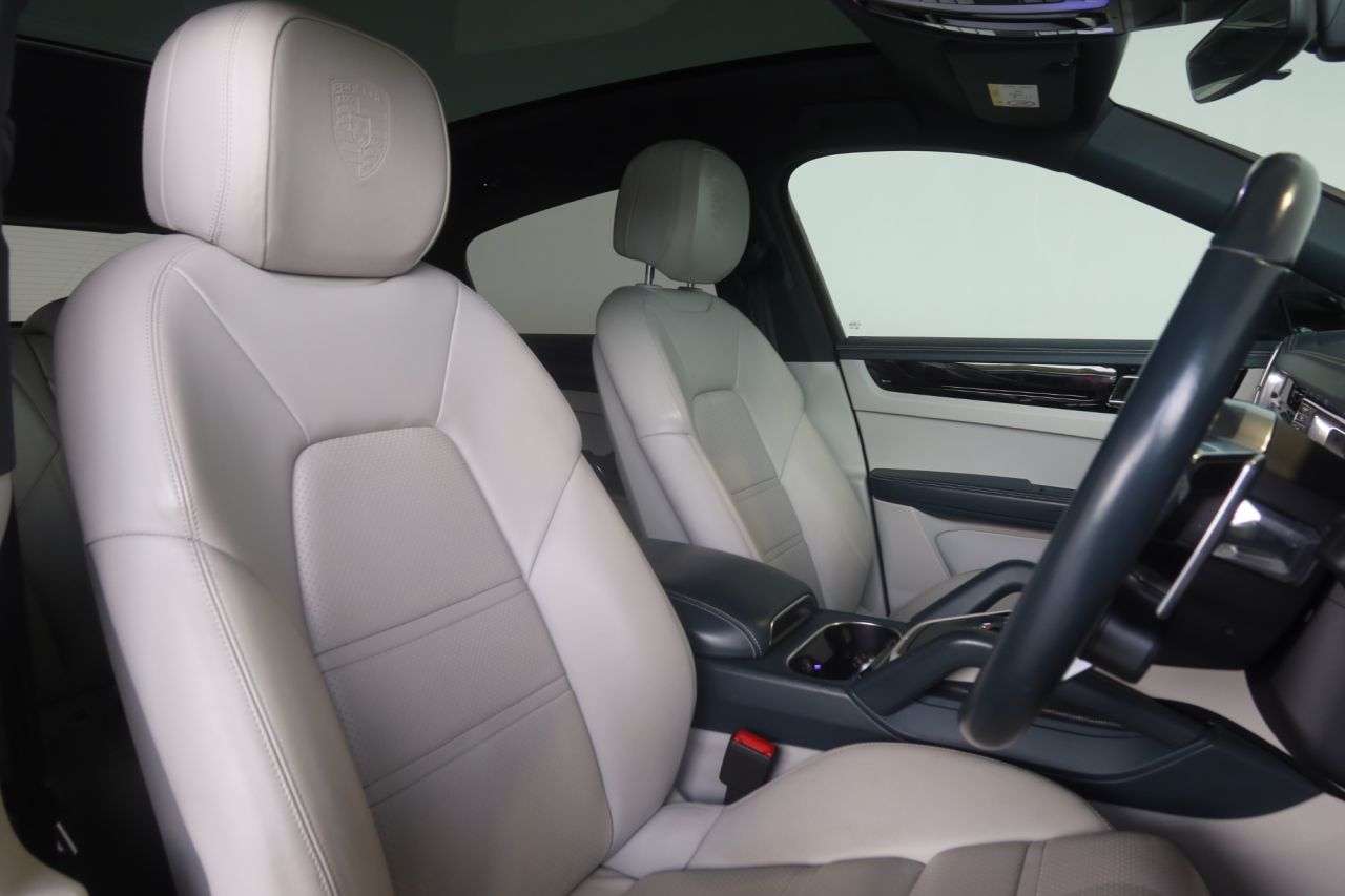 2021 PORSCHE CAYENNE 2021 PORSCHE CAYENNE