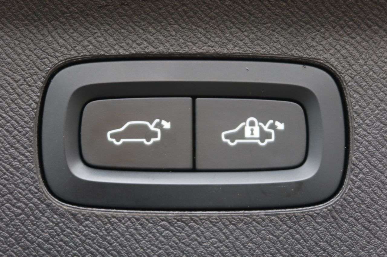 2022 VOLVO XC90 2022 VOLVO XC90