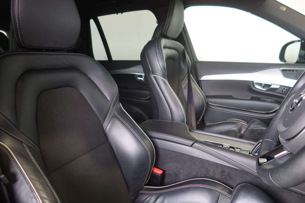 2022 VOLVO XC90 2022 VOLVO XC90