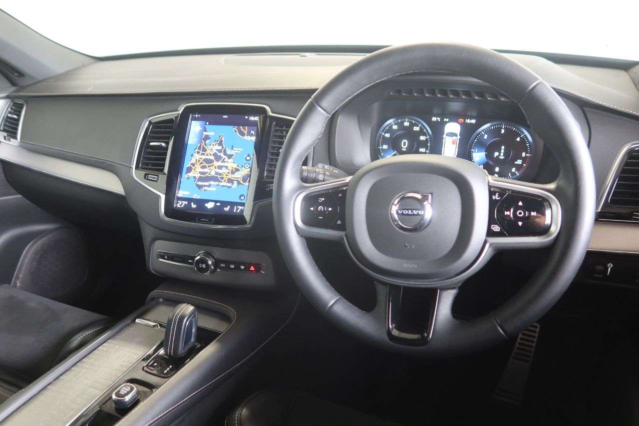 2022 VOLVO XC90 2022 VOLVO XC90