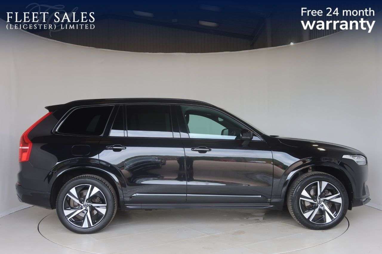 A 2022 VOLVO XC90 2.0 B5 MHEV R-Design SUV 5dr Diesel Hybrid Auto 4WD Euro 6 (s/s) (235 ps) P A 2022 VOLVO XC90 2.0 B5 MHEV R-Design SUV 5dr Diesel Hybrid Auto 4WD Euro 6 (s/s) (235 ps) P
