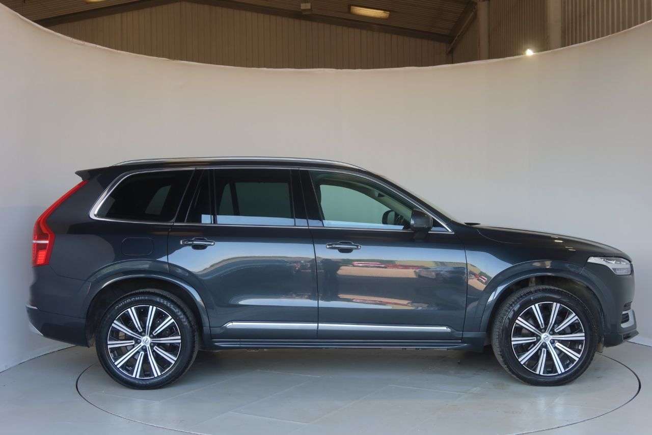 A 2022 VOLVO XC90 2.0 B5 MHEV Inscription SUV 5dr Diesel Hybrid Auto 4WD Euro 6 (s/s) (235 ps A 2022 VOLVO XC90 2.0 B5 MHEV Inscription SUV 5dr Diesel Hybrid Auto 4WD Euro 6 (s/s) (235 ps