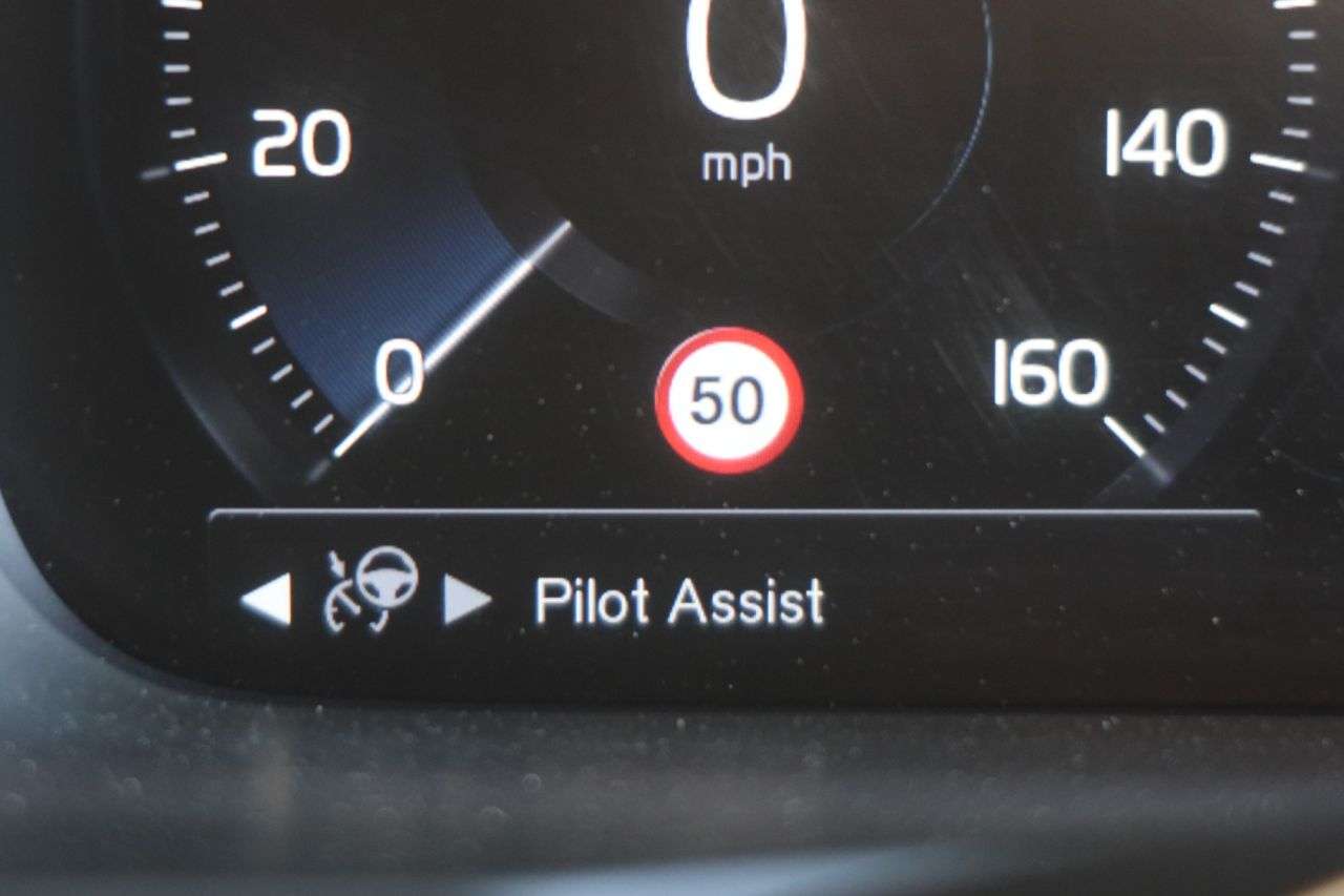2022 VOLVO XC90 2022 VOLVO XC90