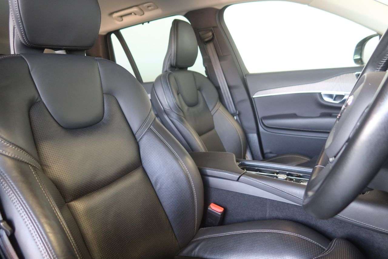 2022 VOLVO XC90 2022 VOLVO XC90