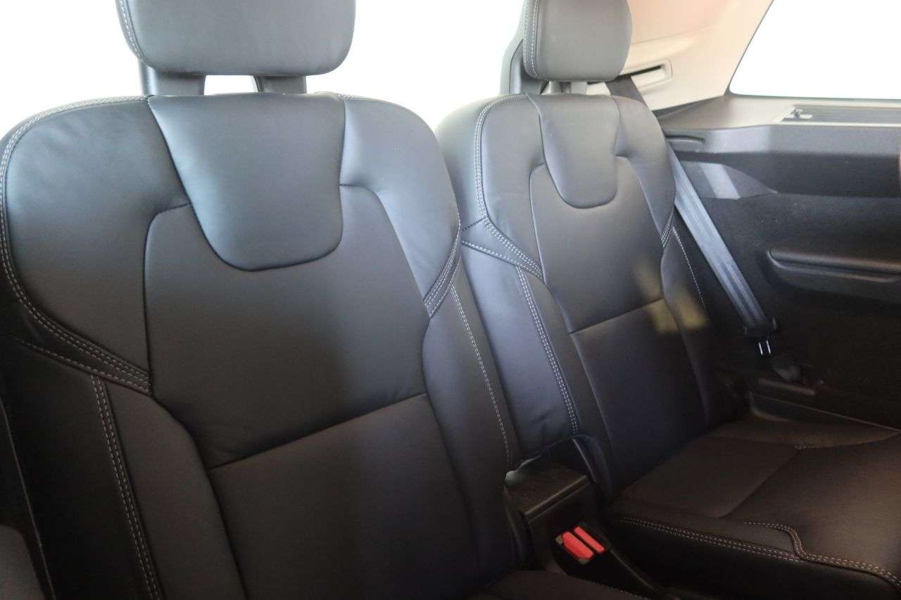 2022 VOLVO XC90 2022 VOLVO XC90
