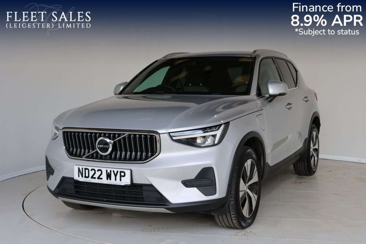 A 2022 VOLVO XC40 1.5h T4 Recharge 10.7kWh Core SUV 5dr Petrol Plug-in Hybrid Auto Euro 6 (s/ A 2022 VOLVO XC40 1.5h T4 Recharge 10.7kWh Core SUV 5dr Petrol Plug-in Hybrid Auto Euro 6 (s/