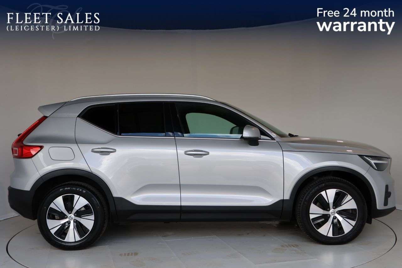 A 2022 VOLVO XC40 1.5h T4 Recharge 10.7kWh Core SUV 5dr Petrol Plug-in Hybrid Auto Euro 6 (s/ A 2022 VOLVO XC40 1.5h T4 Recharge 10.7kWh Core SUV 5dr Petrol Plug-in Hybrid Auto Euro 6 (s/