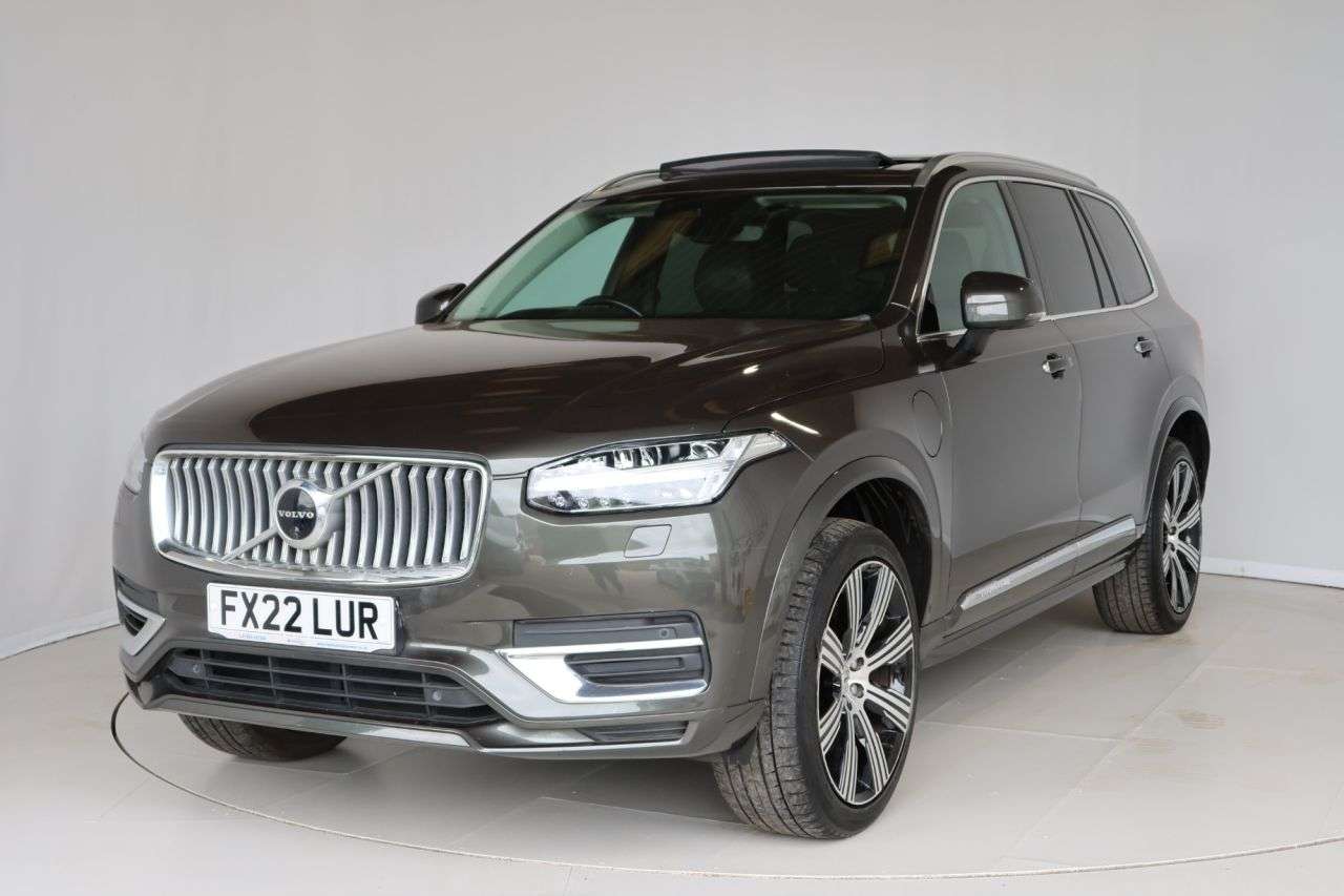 A 2022 VOLVO XC90 2.0h T8 Recharge 18.8kWh Inscription Pro SUV 5dr Petrol Plug-in Hybrid Auto A 2022 VOLVO XC90 2.0h T8 Recharge 18.8kWh Inscription Pro SUV 5dr Petrol Plug-in Hybrid Auto