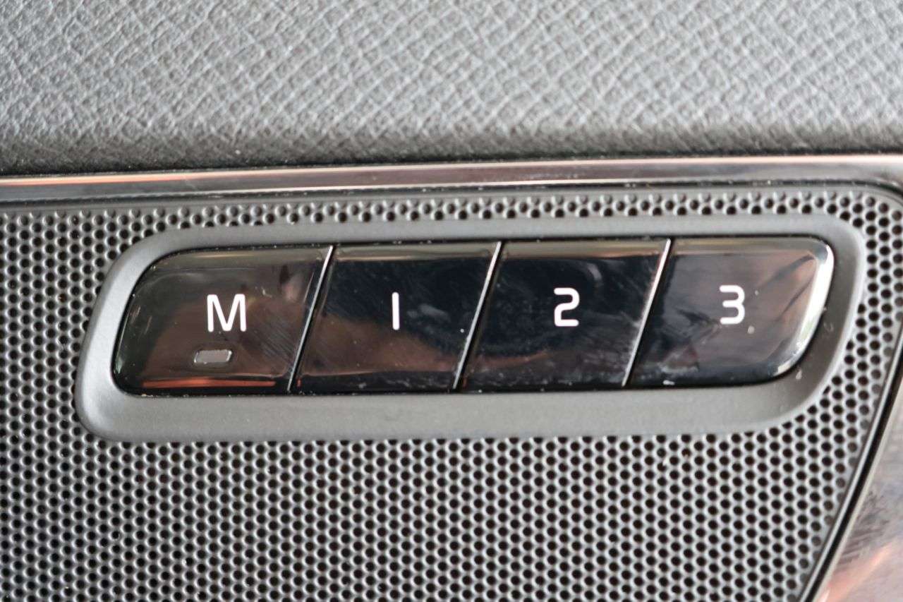 2022 VOLVO XC90 2022 VOLVO XC90