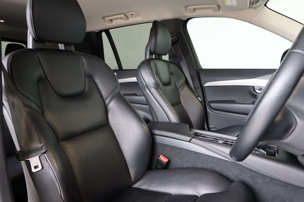2022 VOLVO XC90 2022 VOLVO XC90