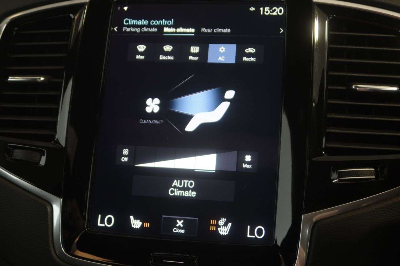 2022 VOLVO XC90 2022 VOLVO XC90