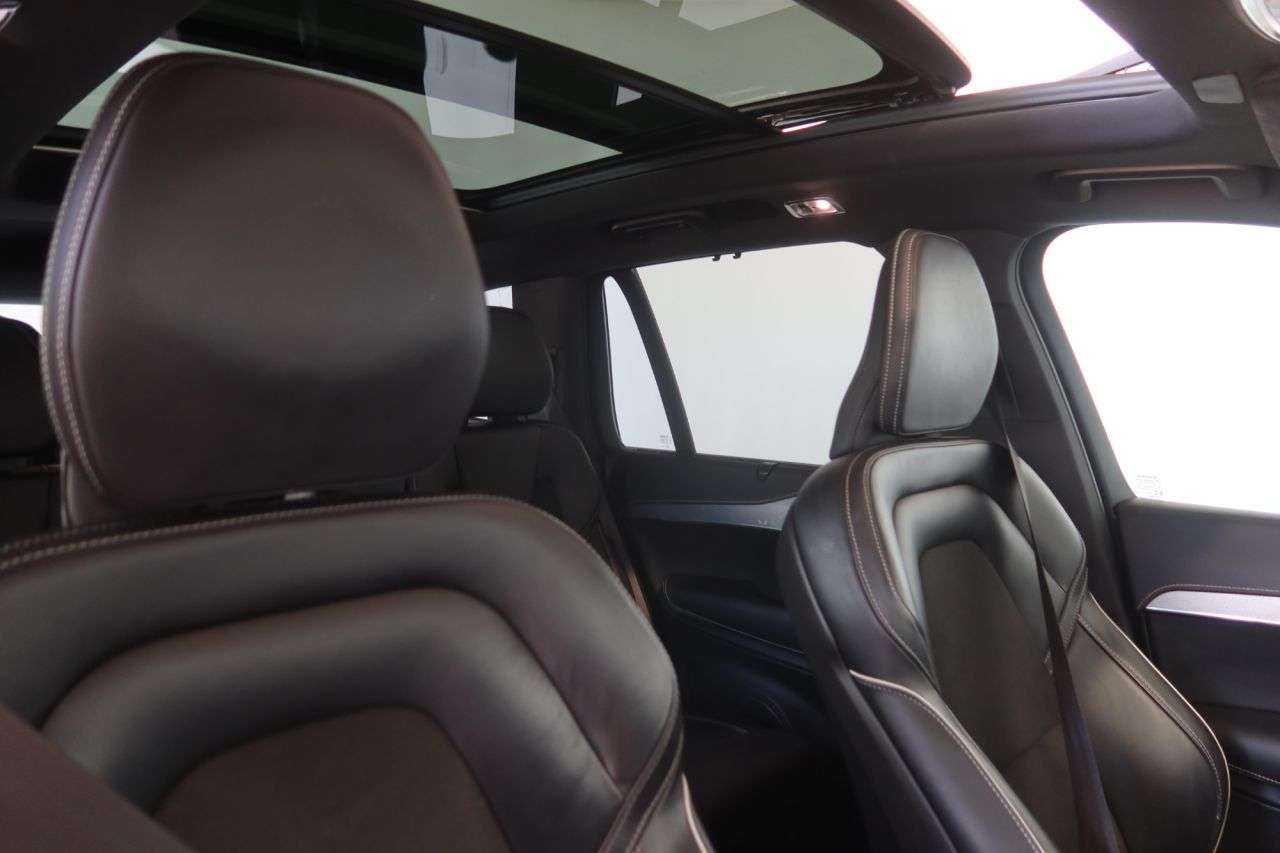 2022 VOLVO XC90 2022 VOLVO XC90