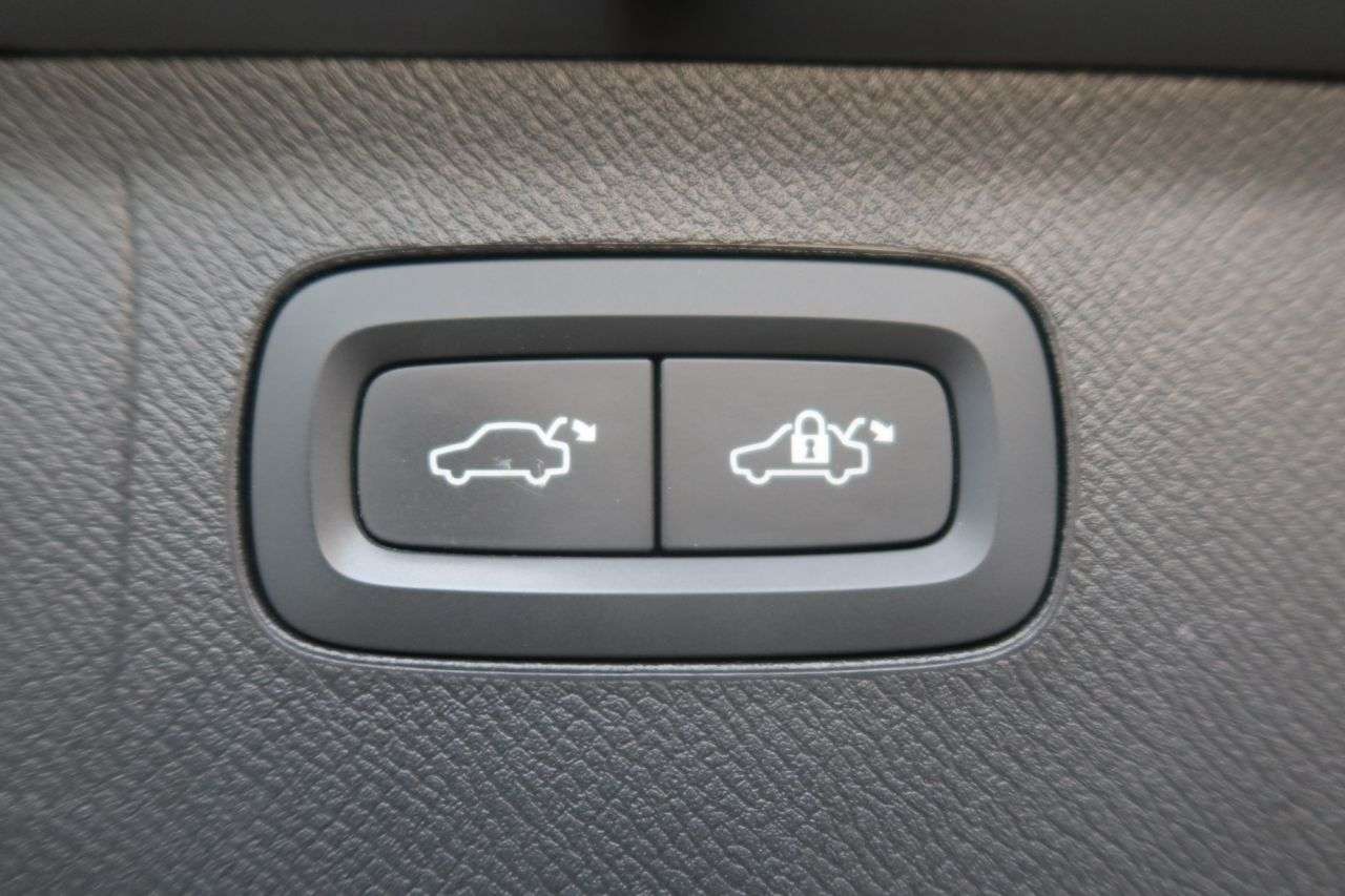 2022 VOLVO XC90 2022 VOLVO XC90