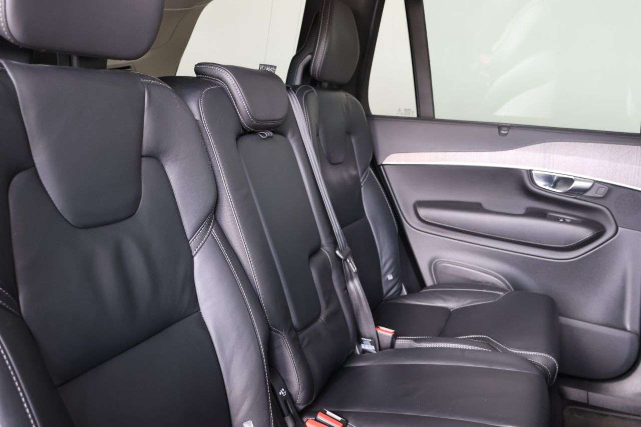 2022 VOLVO XC90 2022 VOLVO XC90
