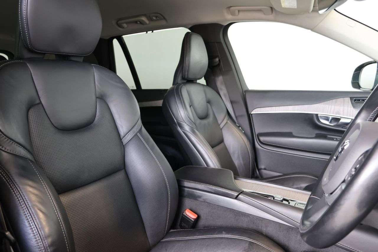 2022 VOLVO XC90 2022 VOLVO XC90