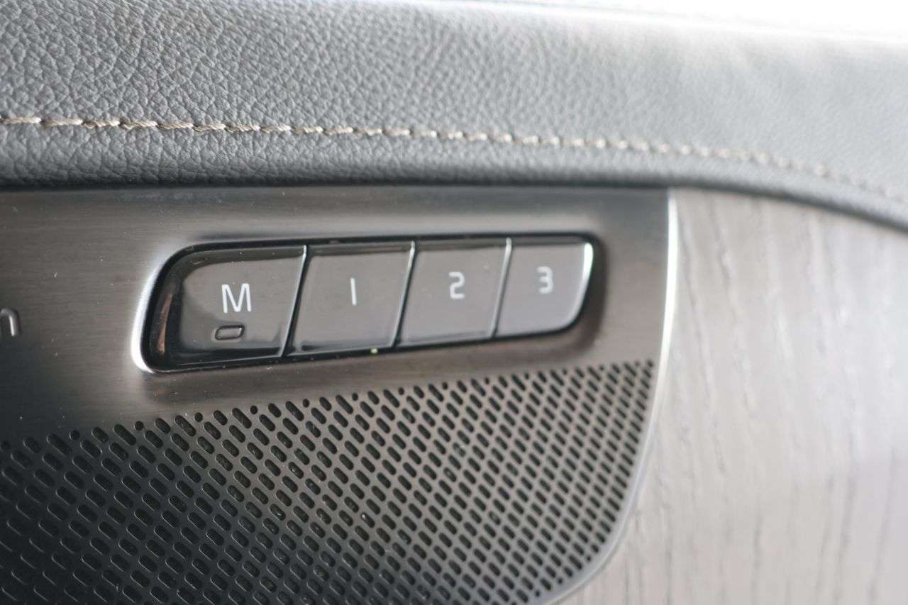 2022 VOLVO XC90 2022 VOLVO XC90