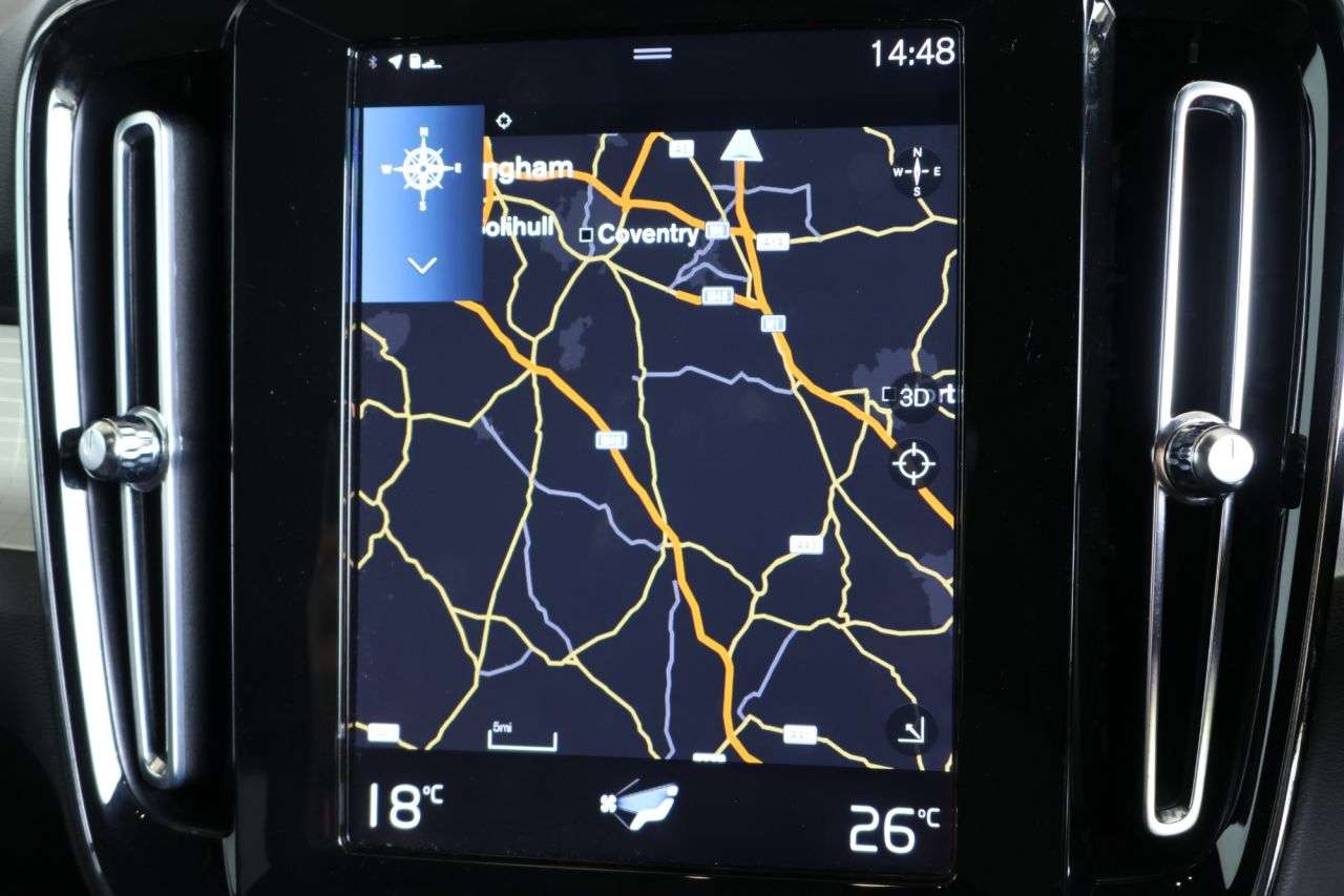 2023 VOLVO XC40 2023 VOLVO XC40