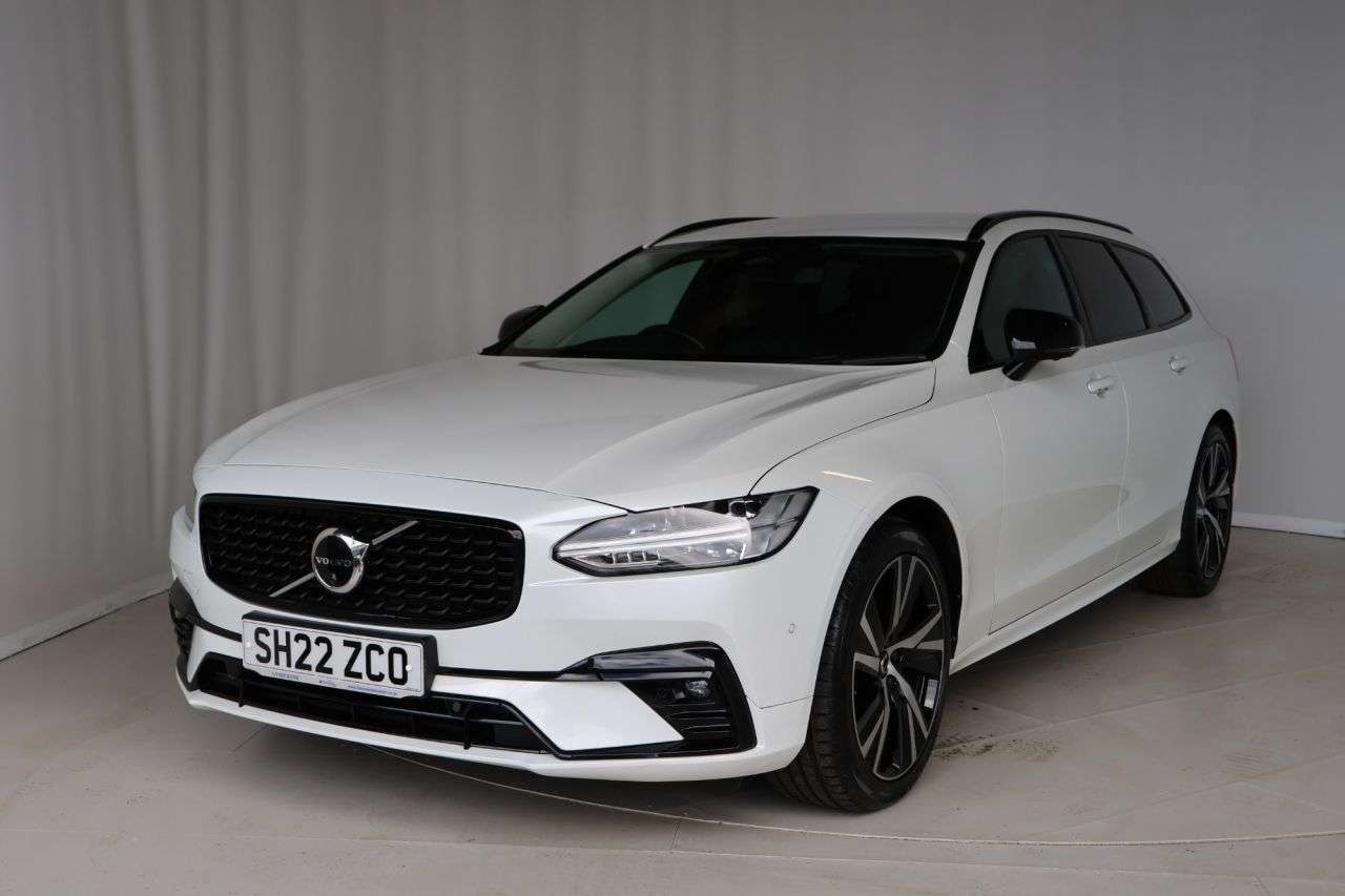 A 2022 VOLVO V90 2.0 B5 MHEV Plus Estate 5dr Petrol Hybrid Auto Euro 6 (s/s) (250 ps) HEATED A 2022 VOLVO V90 2.0 B5 MHEV Plus Estate 5dr Petrol Hybrid Auto Euro 6 (s/s) (250 ps) HEATED