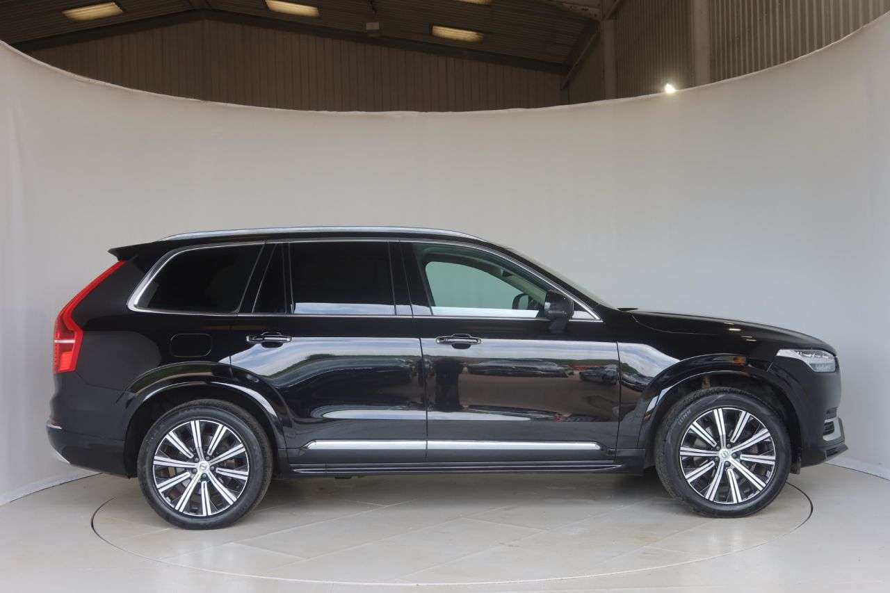 A 2021 VOLVO XC90 2.0 B5 MHEV Inscription SUV 5dr Petrol Hybrid Auto 4WD Euro 6 (s/s) (250 ps A 2021 VOLVO XC90 2.0 B5 MHEV Inscription SUV 5dr Petrol Hybrid Auto 4WD Euro 6 (s/s) (250 ps