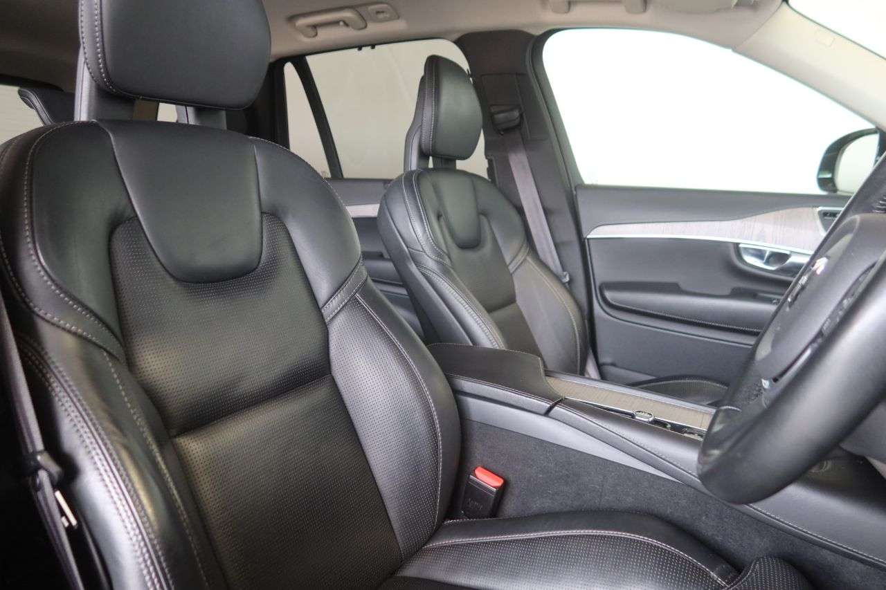2021 VOLVO XC90 2021 VOLVO XC90