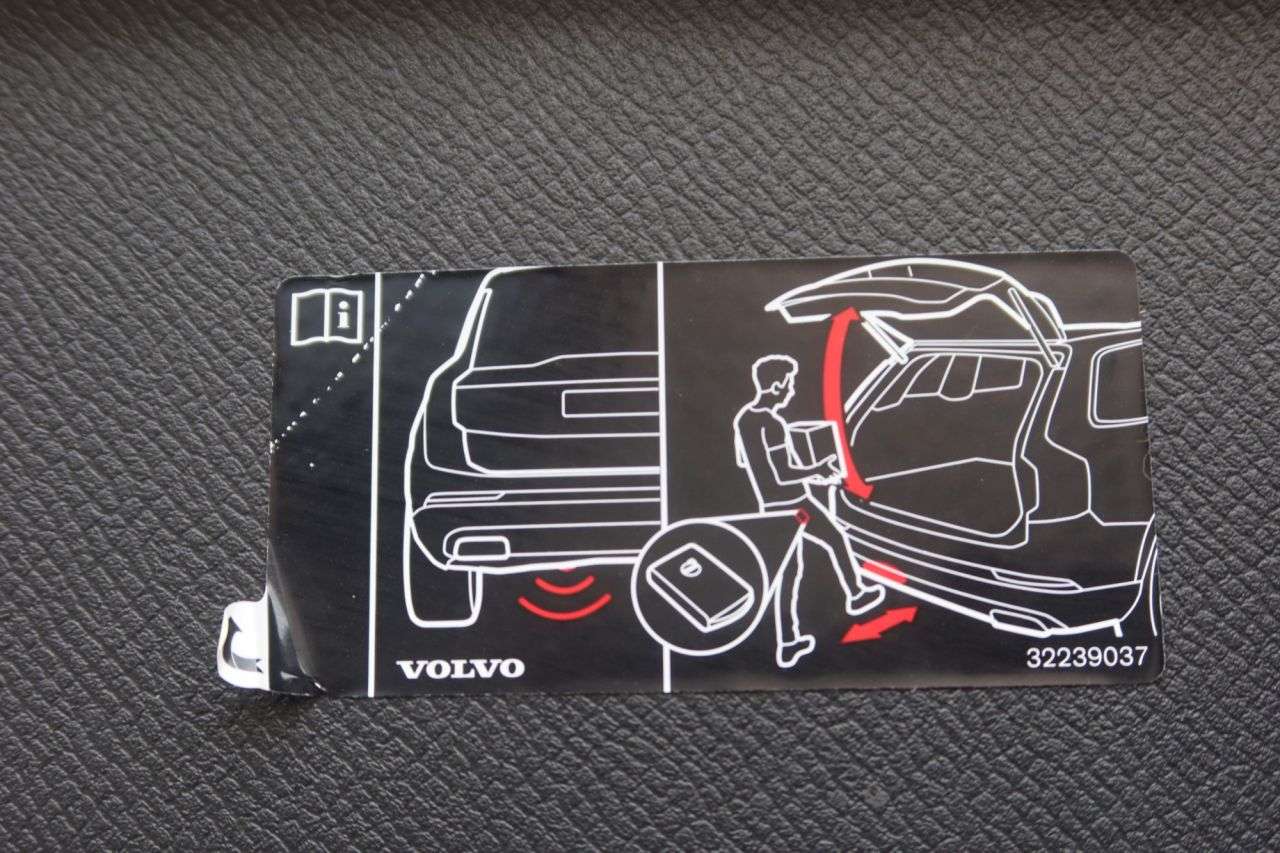 2022 VOLVO XC90 2022 VOLVO XC90