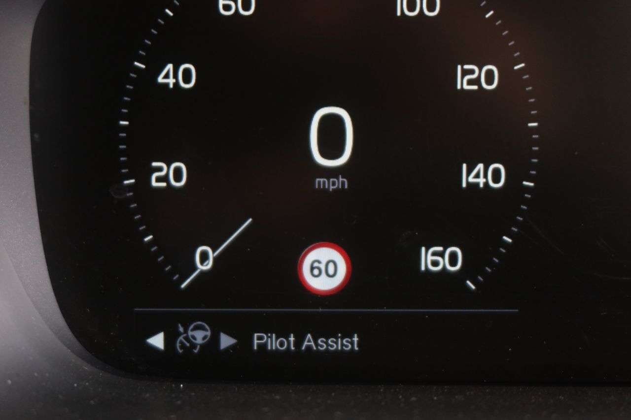 2022 VOLVO XC90 2022 VOLVO XC90
