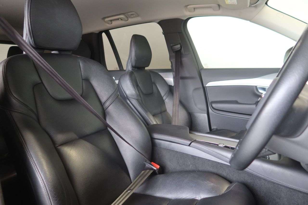 2022 VOLVO XC90 2022 VOLVO XC90