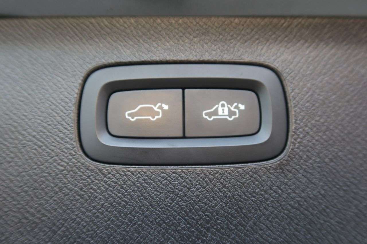 2022 VOLVO XC90 2022 VOLVO XC90