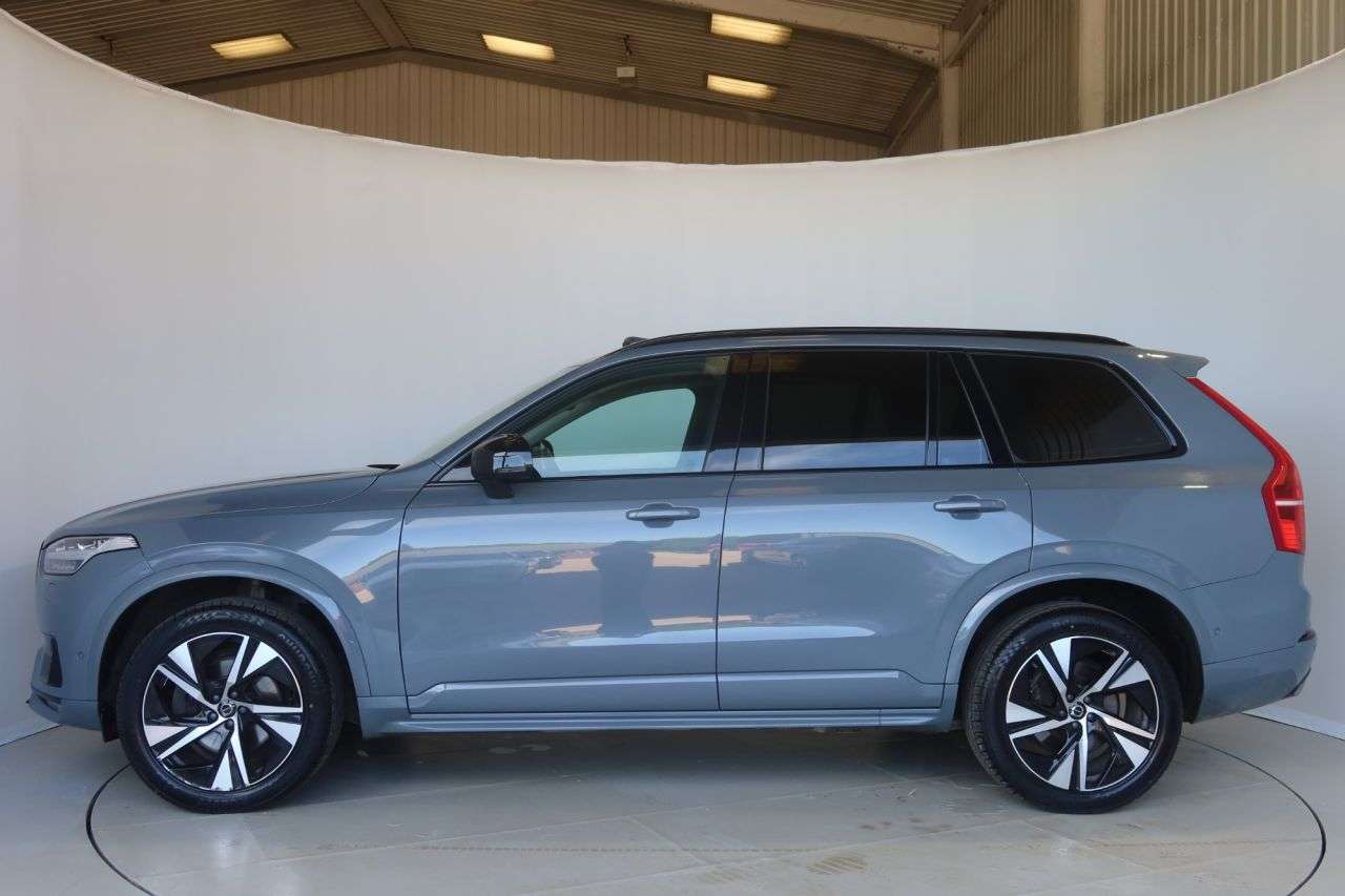 2022 VOLVO XC90 2022 VOLVO XC90