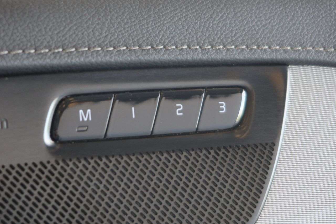 2022 VOLVO XC90 2022 VOLVO XC90