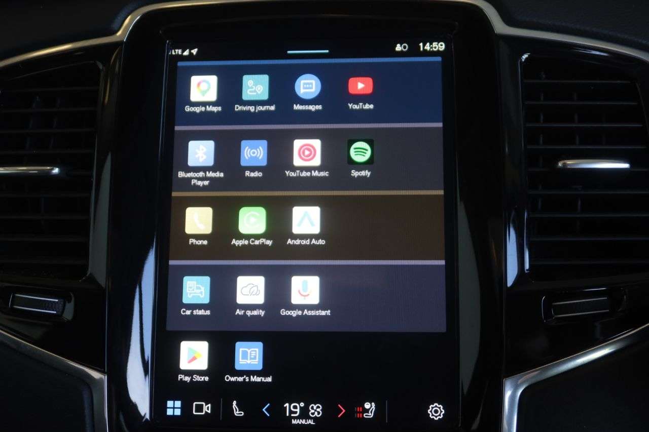 2022 VOLVO XC90 2022 VOLVO XC90