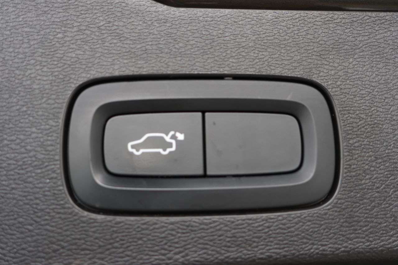 2022 VOLVO V60 2022 VOLVO V60