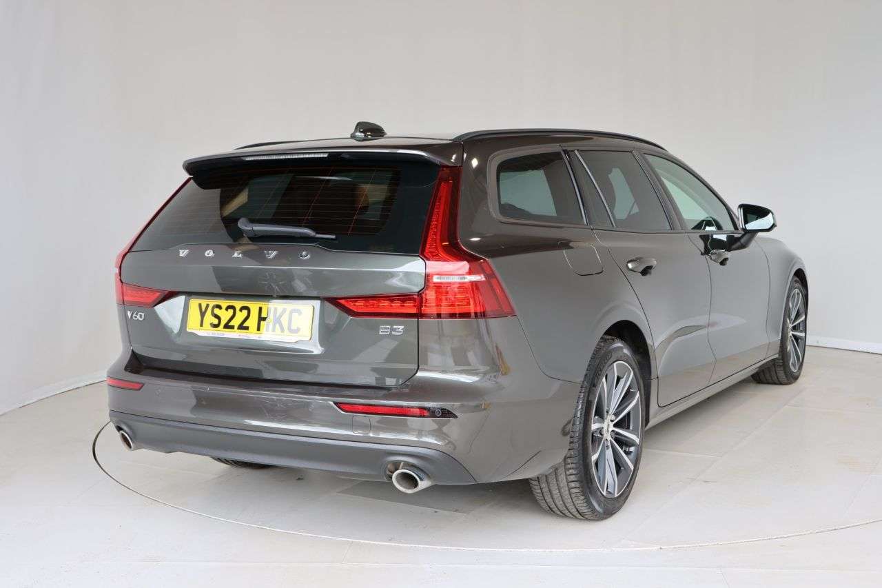2022 VOLVO V60 2022 VOLVO V60