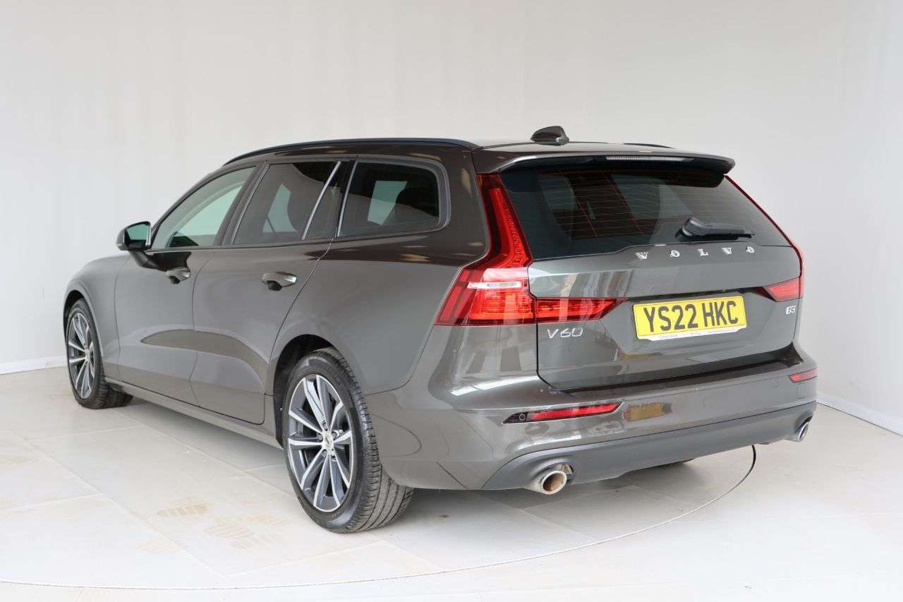 2022 VOLVO V60 2022 VOLVO V60