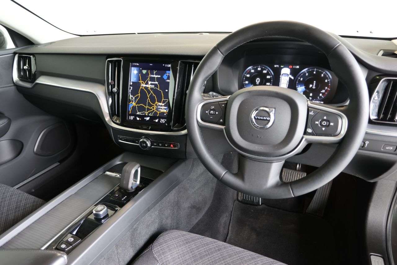 2022 VOLVO V60 2022 VOLVO V60